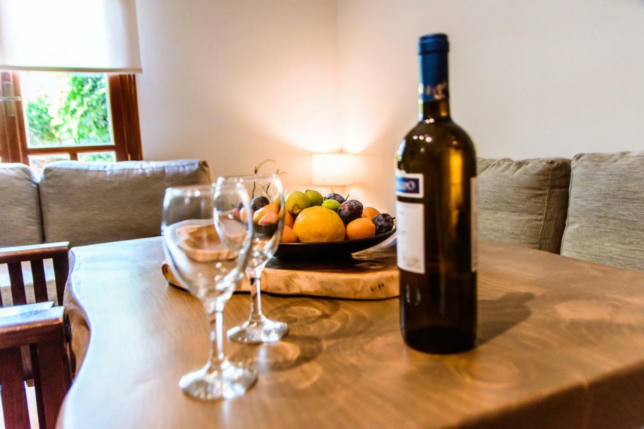 Anais Suites Kato Daratso Eksteriør billede